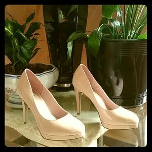 Fioni pale pink heels size 7.5